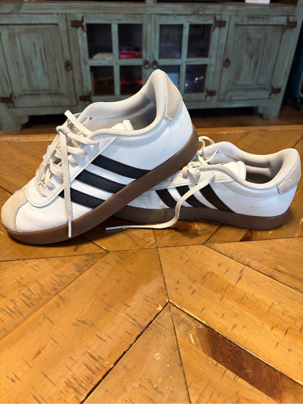 Boys Adidas White Sneakers with Black Stripes and Gum Sole